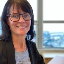 We're in the happy process of filming and producing new videos for  Kommuledningsakademin https://lnkd.in/ezBZKrFk and KEF Kommunalekonomernas  förening and www.resting.se