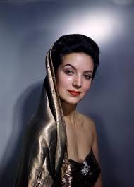Esta historia de amor hizo suspirar a todos los. Maria Felix Quien Fue La Actriz Mexicana Y Cual Fue Su Carrera En El Cine Vogue Mexico Y Latinoamerica