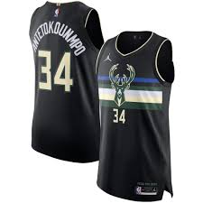Browse milwaukee bucks jerseys, shirts and bucks clothing. Milwaukee Bucks 2020 Holiday Gift Guide