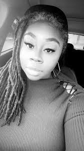 Jacqueline Landers's Instagram, Twitter & Facebook