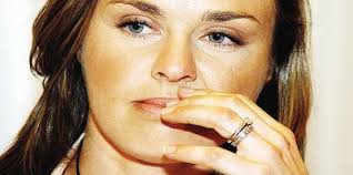 Martina Hingis retires a 2nd time after revealing positive test for cocaine  at Wimbledon