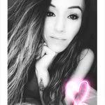 Erika Keyes's Instagram, Twitter & Facebook