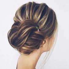 Start by gathering the hair into a low pony and secure with a hair tie. 50 Unforgettable Wedding Hairstyles For Long Hair Hair Motive