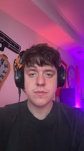 Noah Sumpter's Instagram, Twitter & Facebook