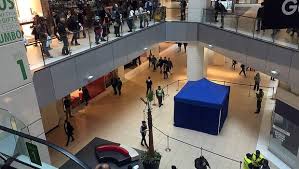 Que pena lo que ha pasado hoy en el costanera center, ¿hasta cuando las autoridades se hacen los sordos sobre lo que esta pasando en chile con la salud mental? Costanera Suicide Center Ii