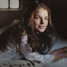 As far as her music career is concerned, the afamed singer has produced three billboard 200 top ten debut and a gold and a platinum album also. 9 Famous German Singers Who Ll Make You Love The Language