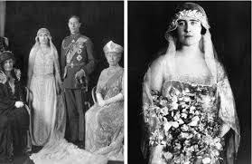 Notícias sobre rainha elizabeth ii. Rainha Mae Com Buque De Murta Blog De Casamento Para Noivas Aceito Sim