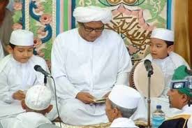 Kini ada drama ara yang batal jadi menteri komunikasi dan informatika (menkominfo). Abah Guru Sekumpul Martapura Kisah Haul Hingga Karamah Alif Id