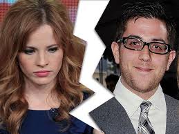 'Switched at Birth' Star Katie Leclerc Files for Divorce