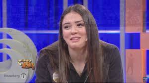 Türk voleybol takımında yer alan zehra güneş, canlı voleybol maçlarında veya bir çok maç esnasında frikik görüntüleri verebiliyor. Zehra Gunes A New Champion In Town Youtube
