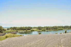Pantai laguna puring via olipeoile.com. Pantai Lembupurwo Indahnya Pantai Berlaguna Di Jawa Tengah Jawa Tengah
