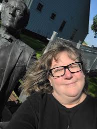 Class reunion selfie contest ideas