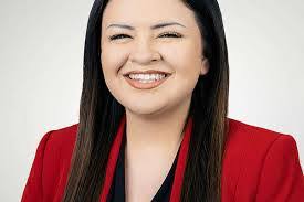 Allison Pope's Instagram, Twitter & Facebook