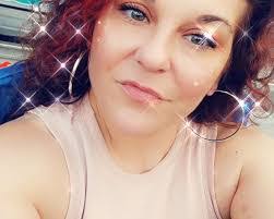 Amber Lessard's Instagram, Twitter & Facebook