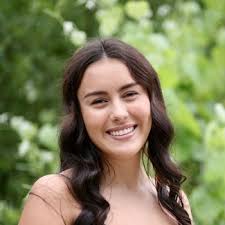 Paige Timmons's Instagram, Twitter & Facebook