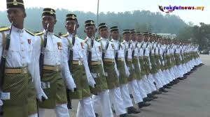 Permohonan online pengambilan pegawai kadet angkatan tentera malaysia kini dibuka. Perbarisan Hari Angkatan Tentera Malaysia Atm Ke 80 Youtube