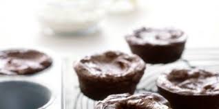 Your guide to throwing a summer garden dinner party. Individual Desserts Mini Dessert Recipes