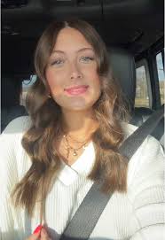 L A U R E N💌 (@lauren__helm)