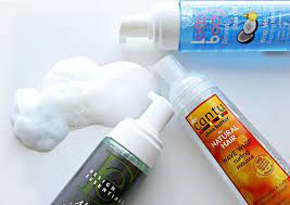 Who Should Use Mousse Who Shouldn T Curly Hair Mousse Diy Hair Mousse Curly Hair Styles