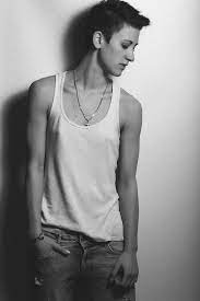 Pin By Kara On Style Androgynous Girls Androgynous Women Androgynous Hair