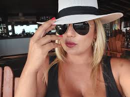 SHOPPING ELLEN CASTRO PORQUE VOCÊ MERECE SEMPRE O MELHOR