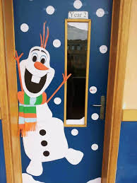 30 Super Smart Office Door Decoration Ideas Bored Art Classroom Christmas Decorations Door Decorations Classroom Christmas Christmas Door Decorating Contest