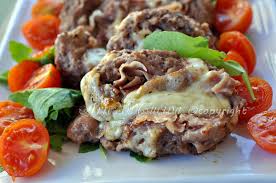 Cuocere a fiamma vivace per 10 minuti il trito di carciofi conditi con pepe e sale. Girelle Di Carne Macinata In Padella Ricetta Facile