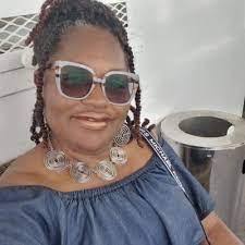 Pamela Pinkney's Instagram, Twitter & Facebook