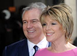 Ruth langsford: 23 ideas to save today from "Ruth hair"