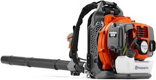 A backpack leaf blower can offer some advantages over a traditional leaf blower simply because it is easier to use. Amazon Com Husqvarna 150bt 50 2cc 2 Cycle 434 Cfm 251 Mph Professional 2 Cycle Gas Backpack Leaf Blower Lawn And Garden Blower Vacs Patio Lawn Garden