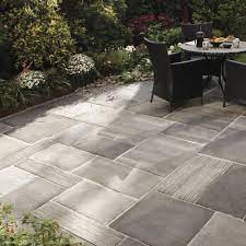 34 Perfect Outdoor Stone Tile Flooring Ideas Tile Selection Can Be Confusing Because Of The Many Kinds Of Tile Available Ce Backyard Patio Patio Outdoor Stone