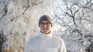 Eric, 23, fick drömjobbet med idolen