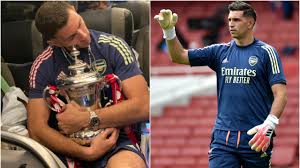 Arsenal hero emiliano martinez wins over yet more fans after being heard saying 'i don't care about money' after cup win. H Pib5le Mizam