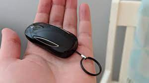 All 2016 or newer hyundai models. Install A Lanyard Keyring On Model X Fob Youtube