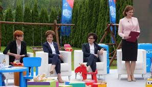 Jan paweł ii na fotografiach adama bujaka. Polski Lad A Rodziny Silna Inwestycja W Przyszlosc Polsat News