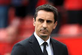 Gary Neville từng cố thuyết phục trụ cột Liverpool đến M.U