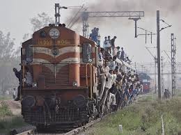 Pictures Of The Day 8 July 2014 Train India India Travel