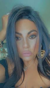 Social With Lisa Interviewing Priscilla Coronel Instagram Influencer  @boldandgolddecor!