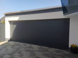 Mit dem auto vor die garage fahren, aussteigen, aufschließen, das tor öffnen, wieder einsteigen und hineinfahren: Knx Garagentor Steuerung Knx Blogger