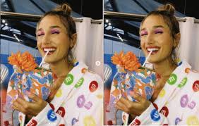 Sasha meneghel dating history, 2021, 2020, list of sasha meneghel relationships. Sasha Meneghel Aparece So De Roupao Em Bastidor De Ensaio Ofuxico