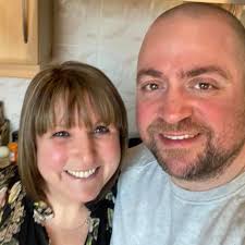 Enter Raffle to Win APPLE AirPods (2nd generation) hosted by Liam Garner