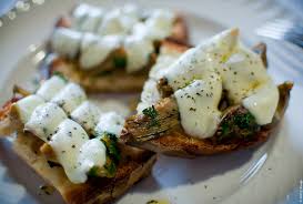 22 giugno 2011 • sonia monagheddu. Cookinlab Bruschette Con Carciofi Profumati Sotto Un Velo Di Scamorza Lucana Cookinlab