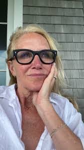 Leila Greer's Instagram, Twitter & Facebook