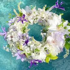 There are 94 pool floating flower for sale on etsy, and they cost $49.63 on average. Diy Floating Pool Flowers For The 4th Of July Atelier Ashley Flowers