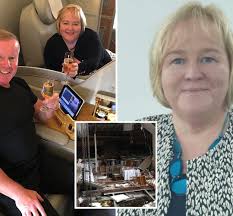 Moment smiling Sri Lankan bomber enters Shangri-La hotel before detonating  device