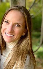 Melissa Bednar's Instagram, Twitter & Facebook