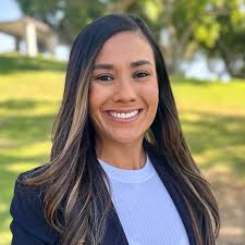 Valerie Paredes's Instagram, Twitter & Facebook