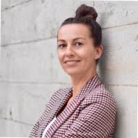 100+ perfiles de «Mujic»