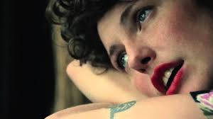 Artist of the Week: Esme Patterson — Entertainment Thomas Dulieu