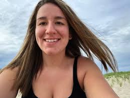 Laura Tempesta's Instagram, Twitter & Facebook